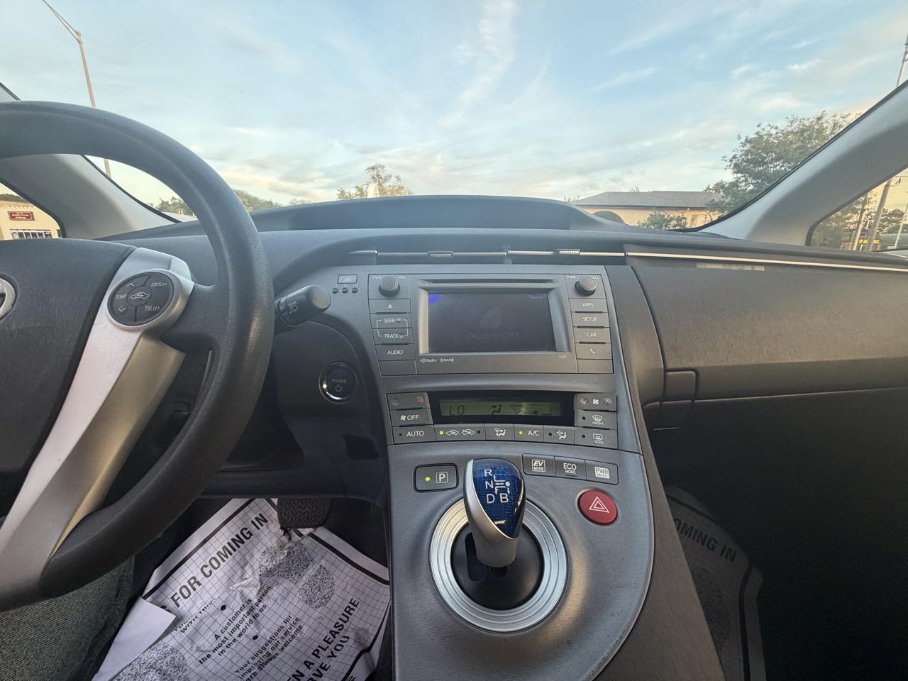 Toyota Prius 5dr HB Three (Natl) 2012