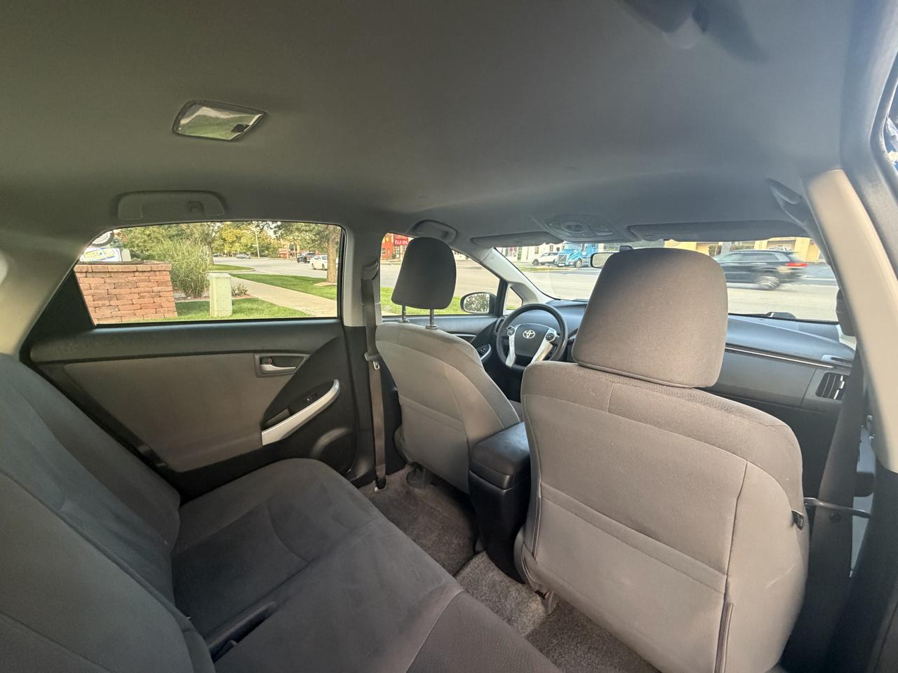 Toyota Prius 5dr HB Three (Natl) 2012