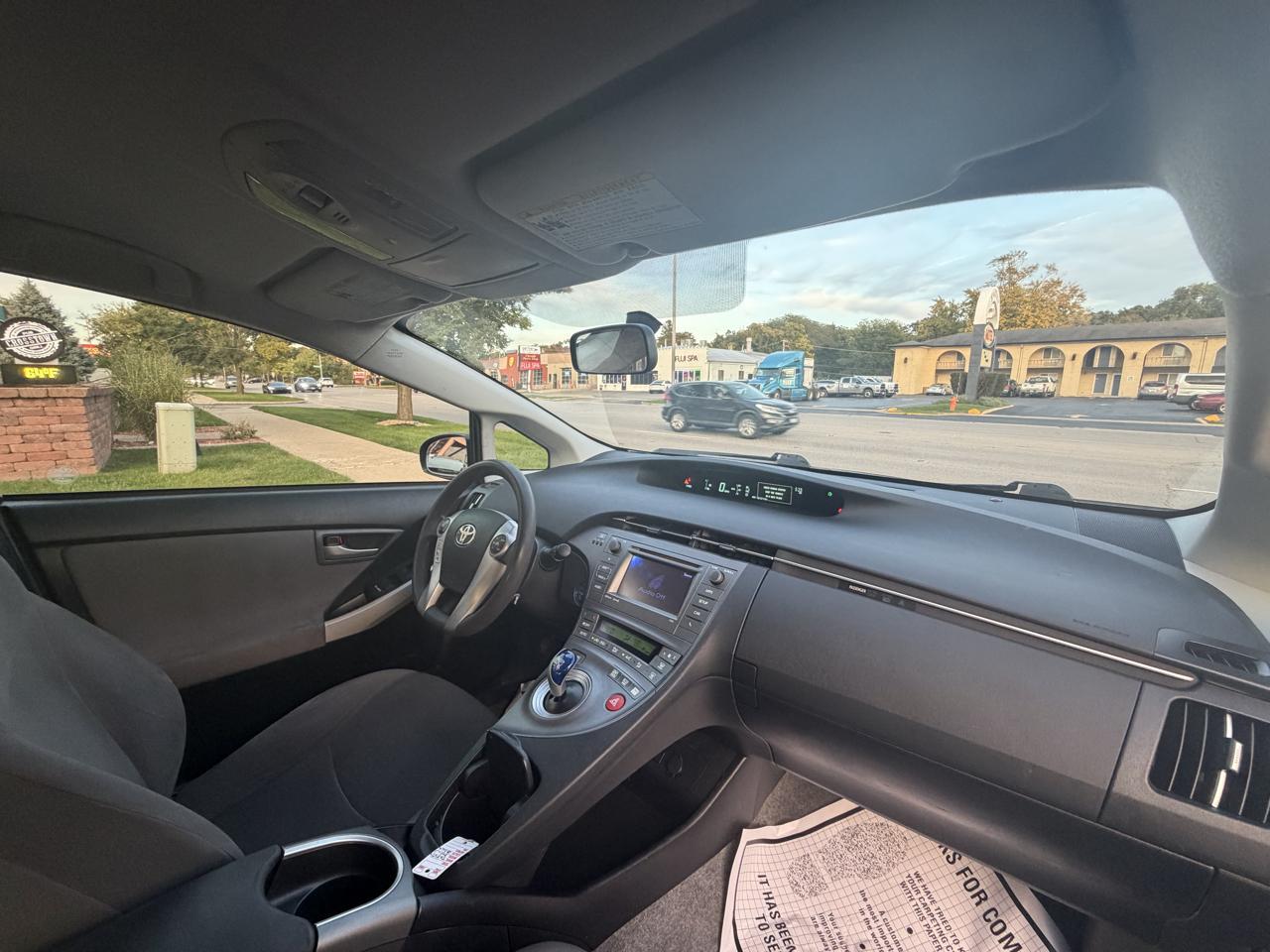 Toyota Prius 5dr HB Three (Natl) 2012