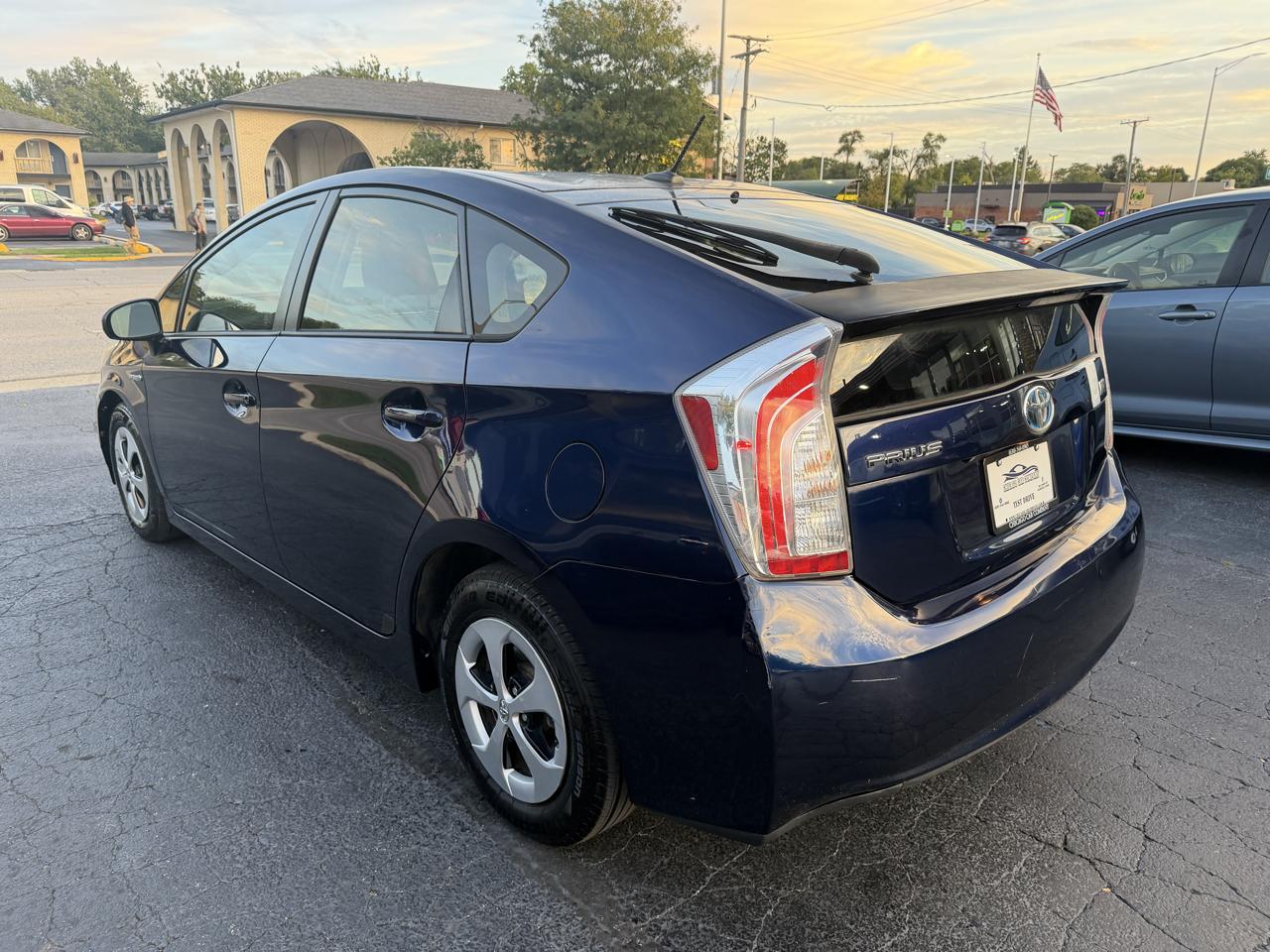 Toyota Prius 5dr HB Three (Natl) 2012