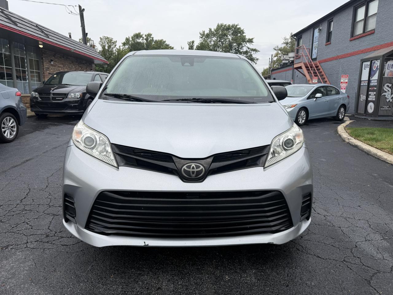 Toyota Sienna L FWD 7-Passenger (Natl) 2018