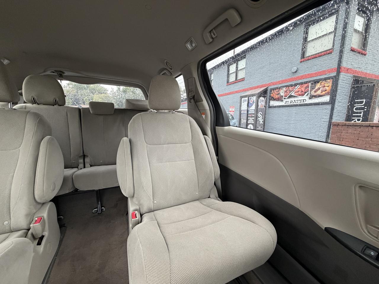 Toyota Sienna L FWD 7-Passenger (Natl) 2018