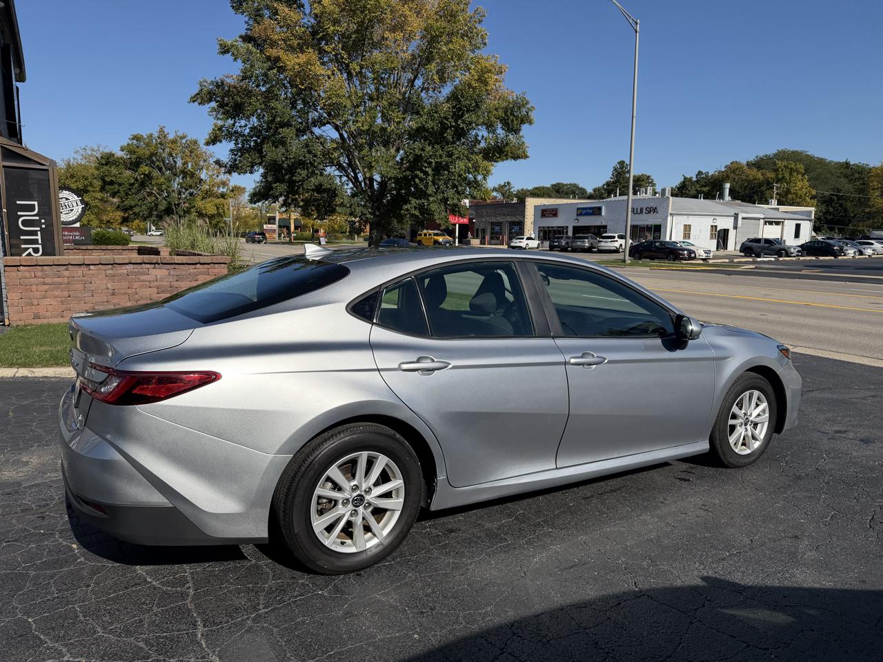 Toyota Camry photo 11