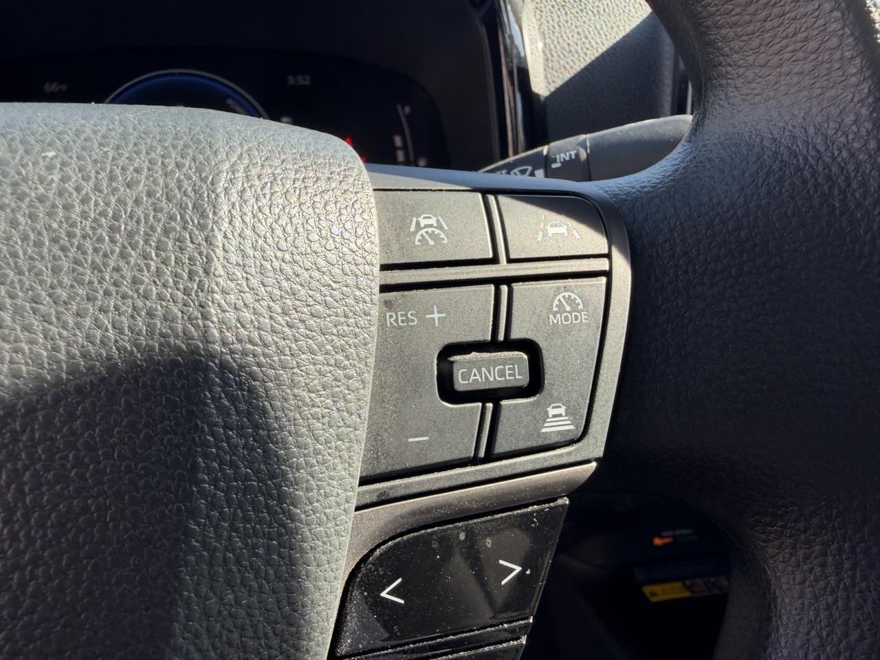 Toyota Camry photo 16