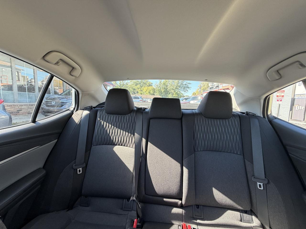 Toyota Camry photo 22