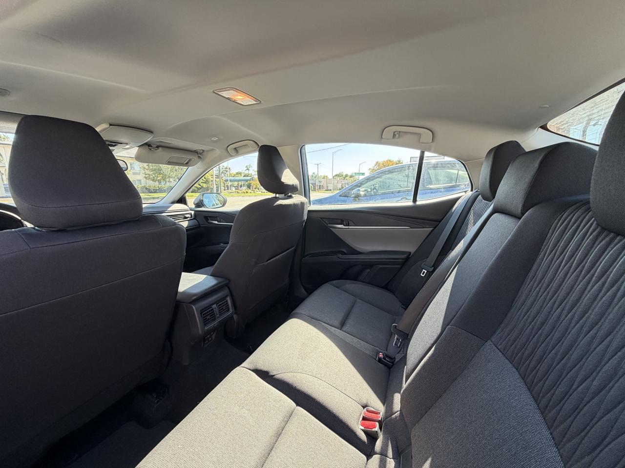Toyota Camry photo 27