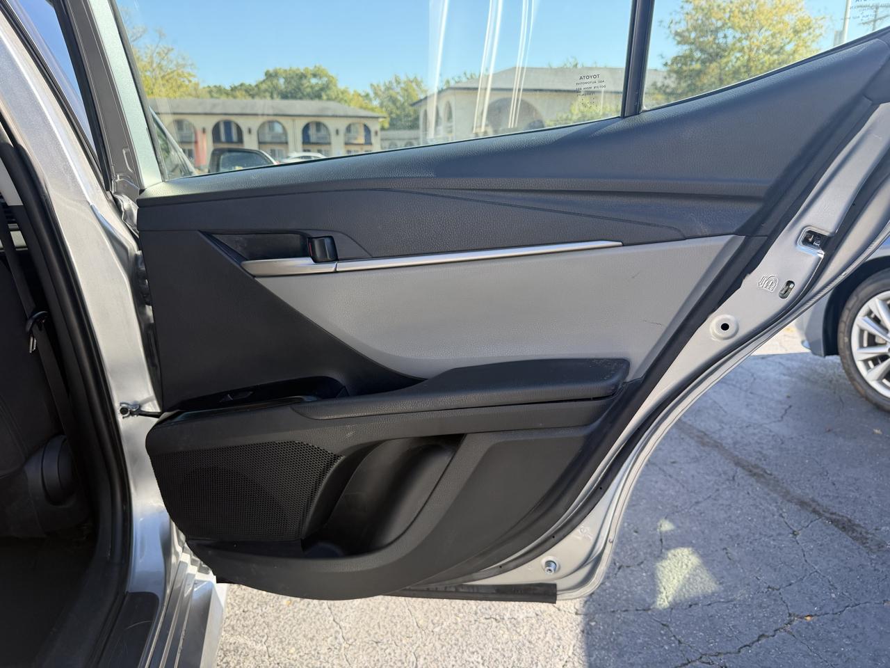 Toyota Camry photo 29
