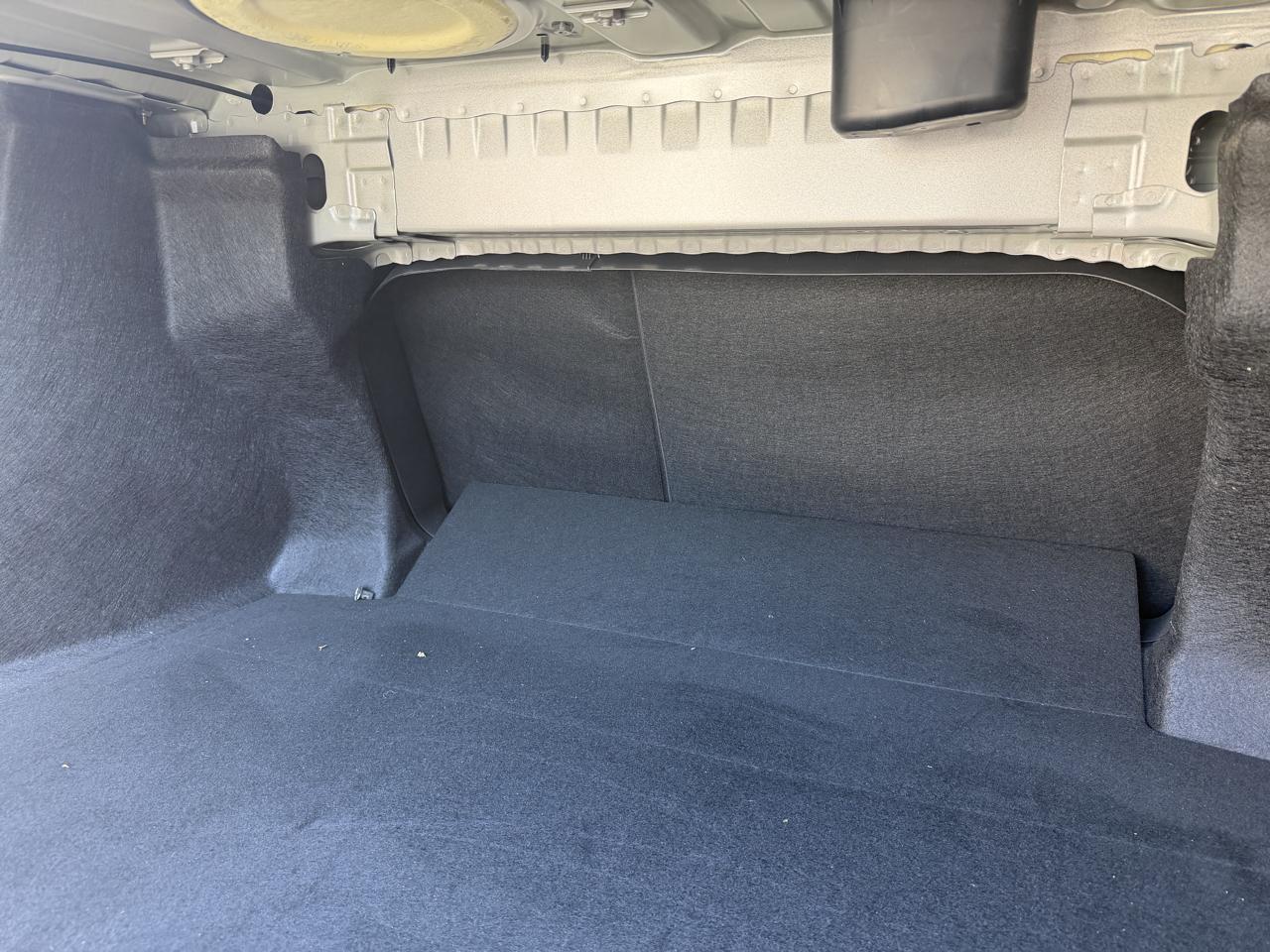 Toyota Camry photo 36