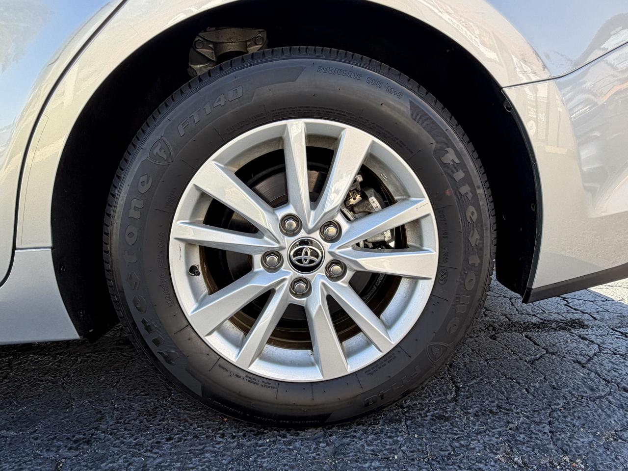 Toyota Camry photo 40