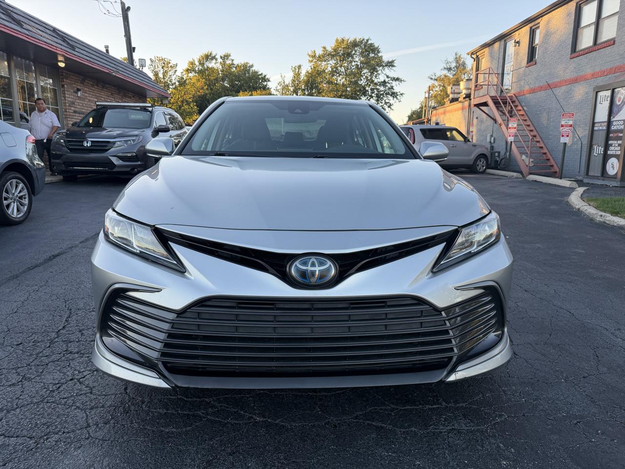 Toyota Camry Hybrid LE CVT (Natl) 2021