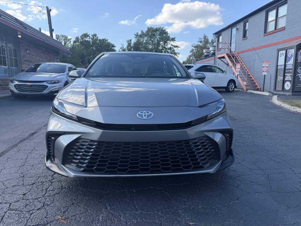 Toyota Camry XLE (Natl) 2025