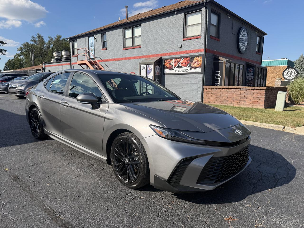 Toyota Camry XLE (Natl) 2025