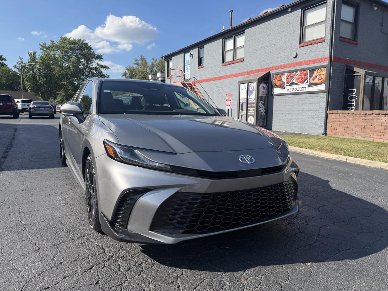 Toyota Camry XLE (Natl) 2025