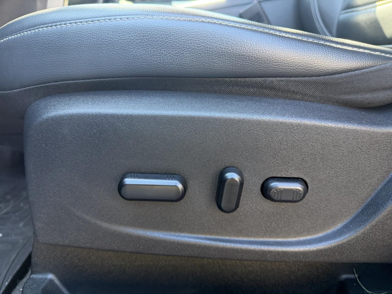 Ford Escape SEL 4WD 2019