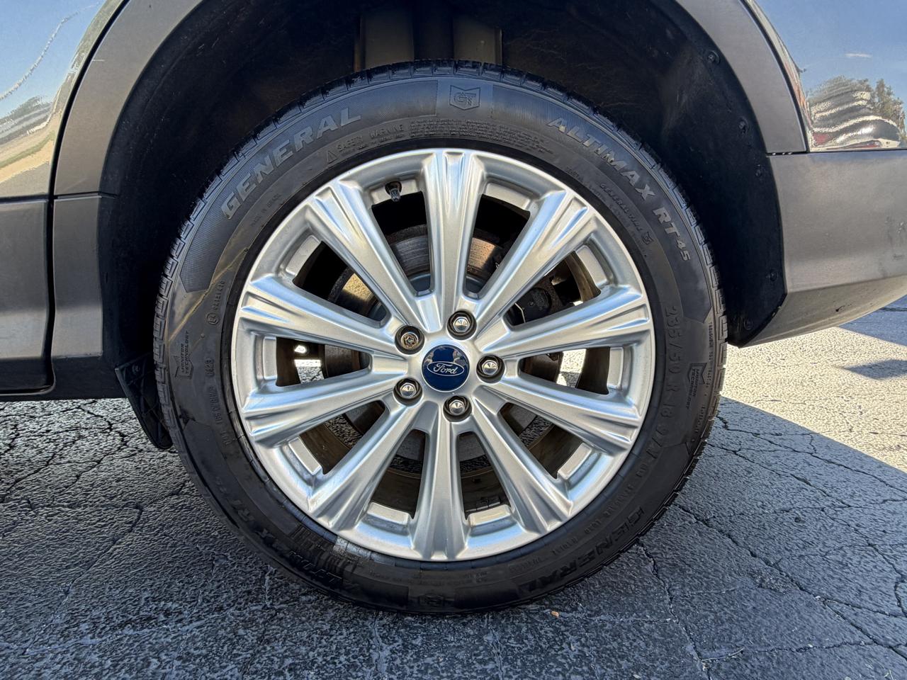 Ford Escape SEL 4WD 2019