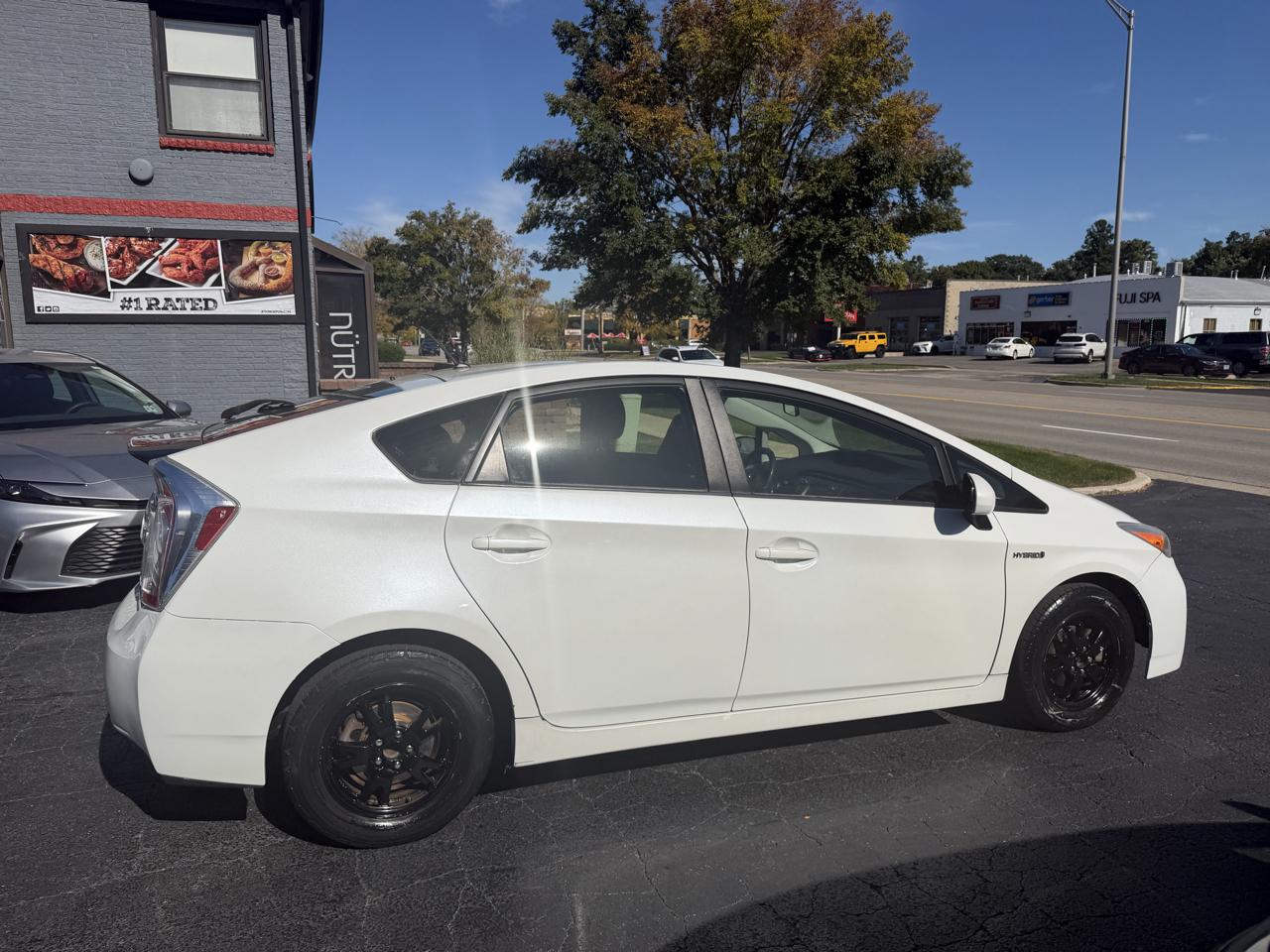 Toyota Prius photo 12