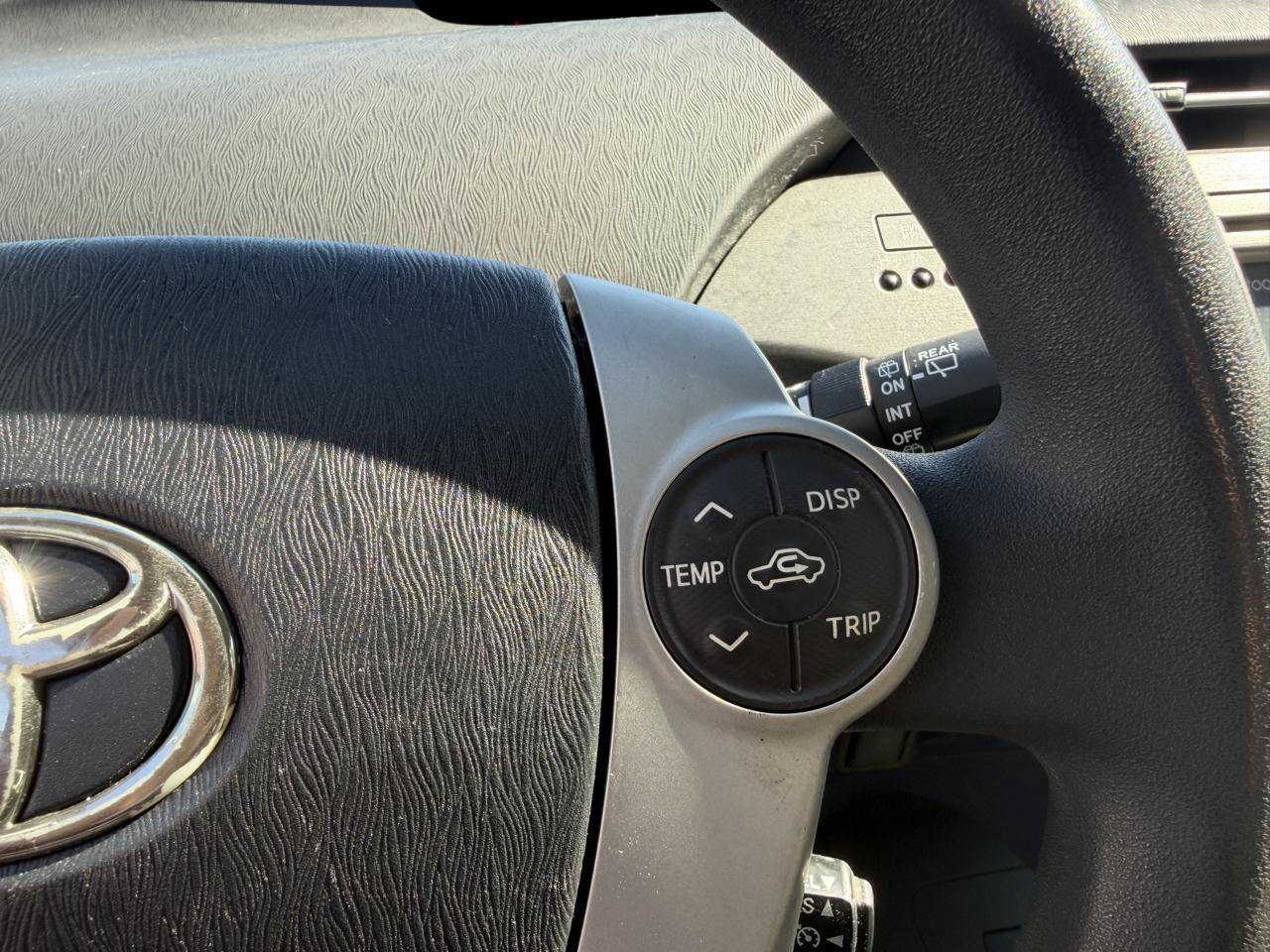 Toyota Prius photo 15