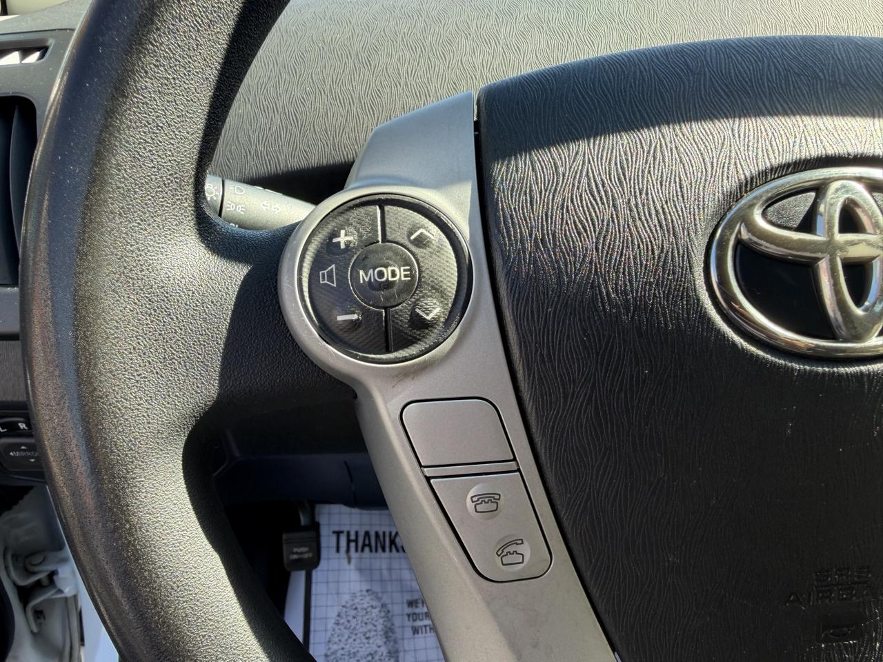 Toyota Prius photo 16