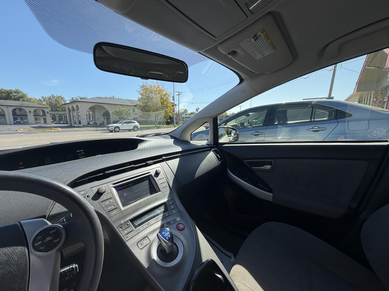 Toyota Prius photo 22