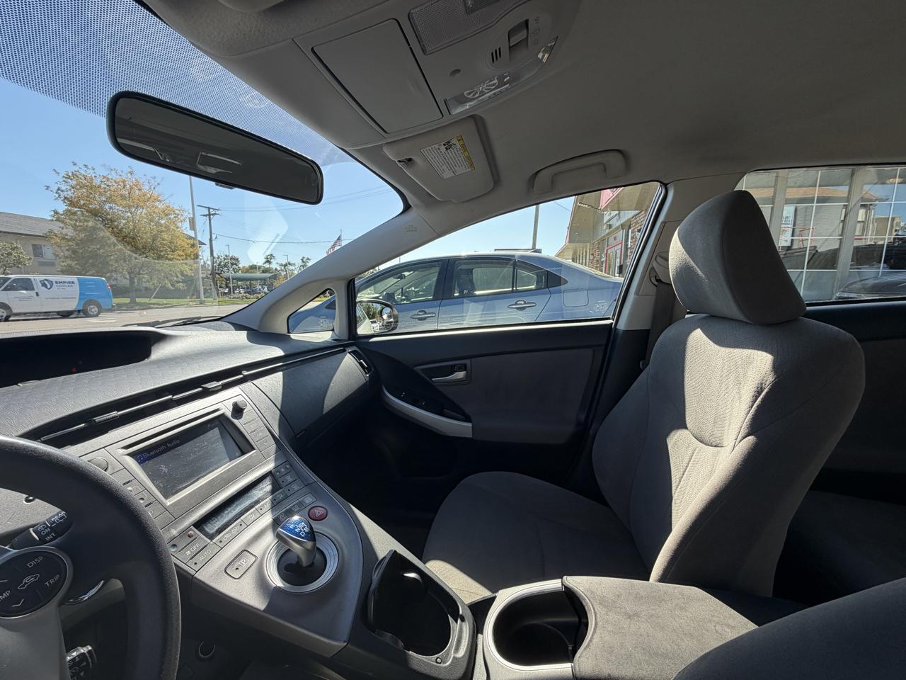 Toyota Prius photo 23