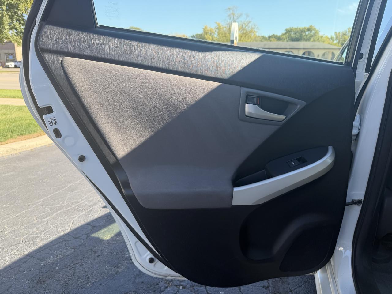 Toyota Prius photo 24