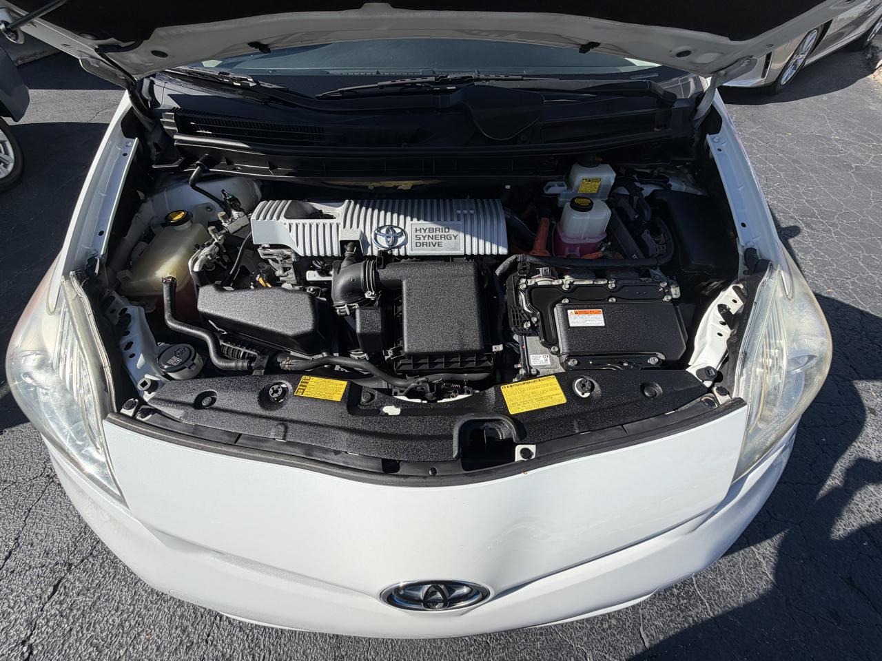 Toyota Prius photo 37