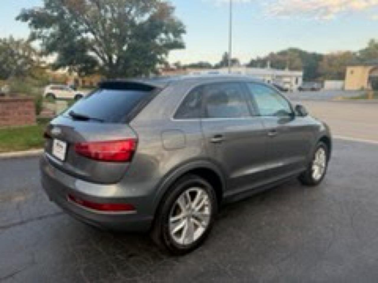 Audi Q3 FrontTrak 4dr Premium Plus 2016
