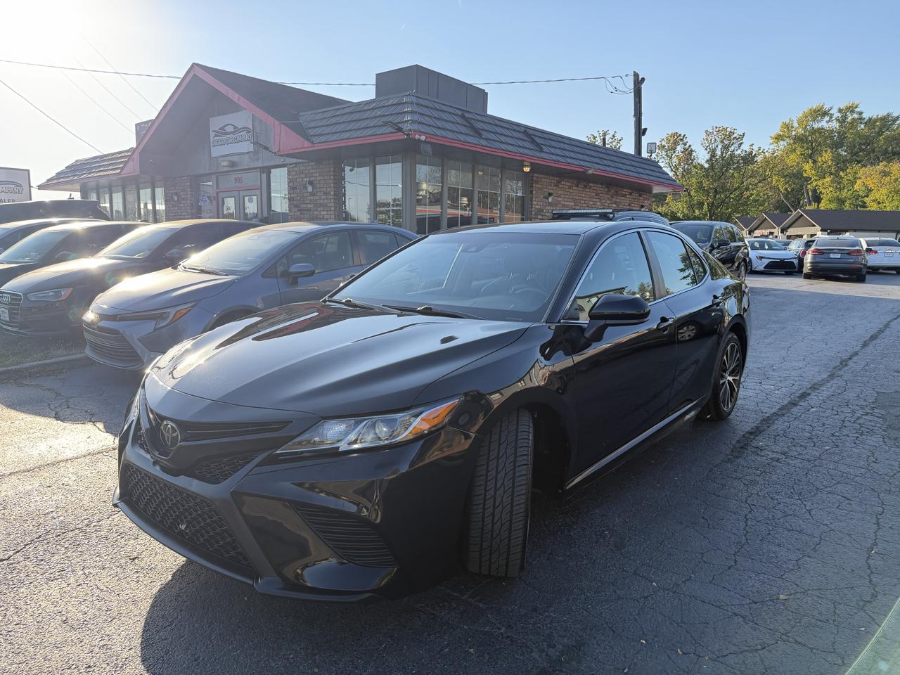 Toyota Camry XLE Auto (Natl) 2018