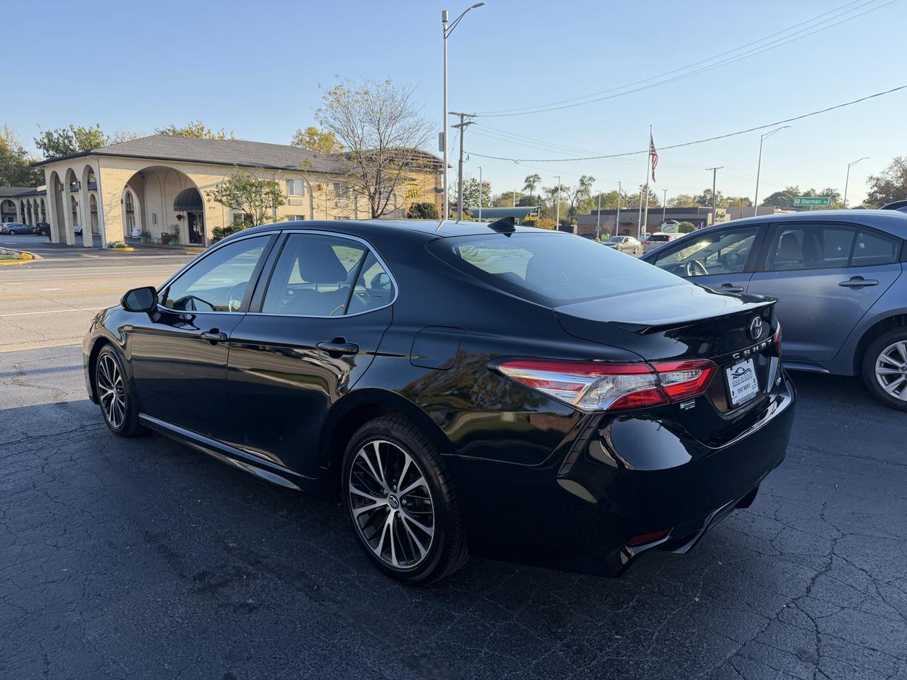 Toyota Camry XLE Auto (Natl) 2018