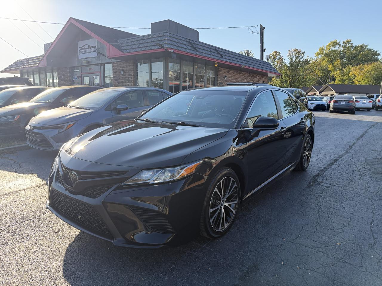 Toyota Camry XLE Auto (Natl) 2018
