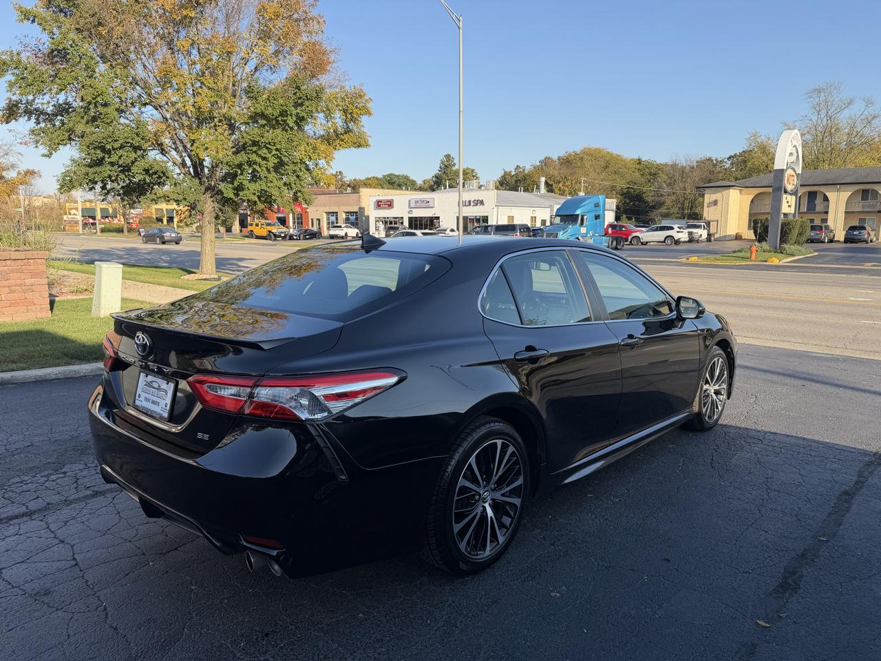 Toyota Camry XLE Auto (Natl) 2018