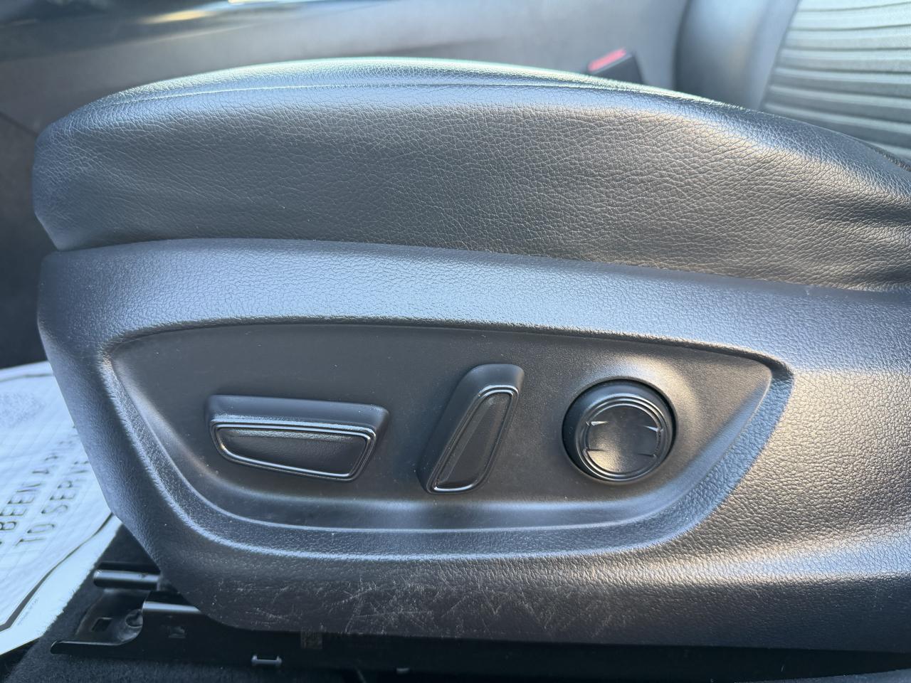 Toyota Camry XLE Auto (Natl) 2018