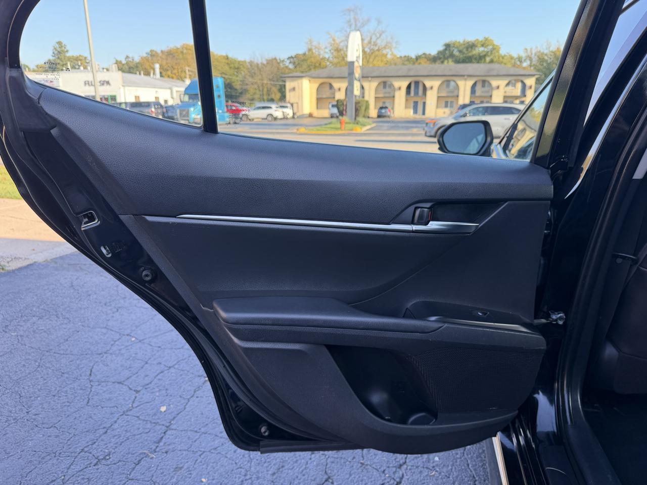 Toyota Camry XLE Auto (Natl) 2018