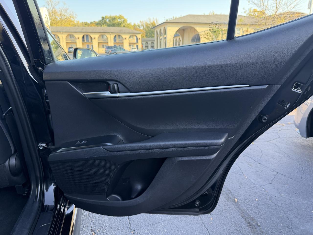 Toyota Camry XLE Auto (Natl) 2018