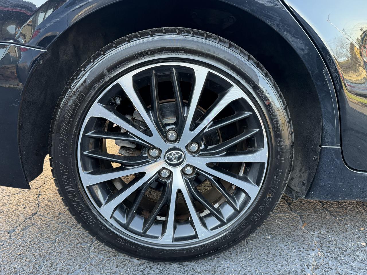 Toyota Camry XLE Auto (Natl) 2018
