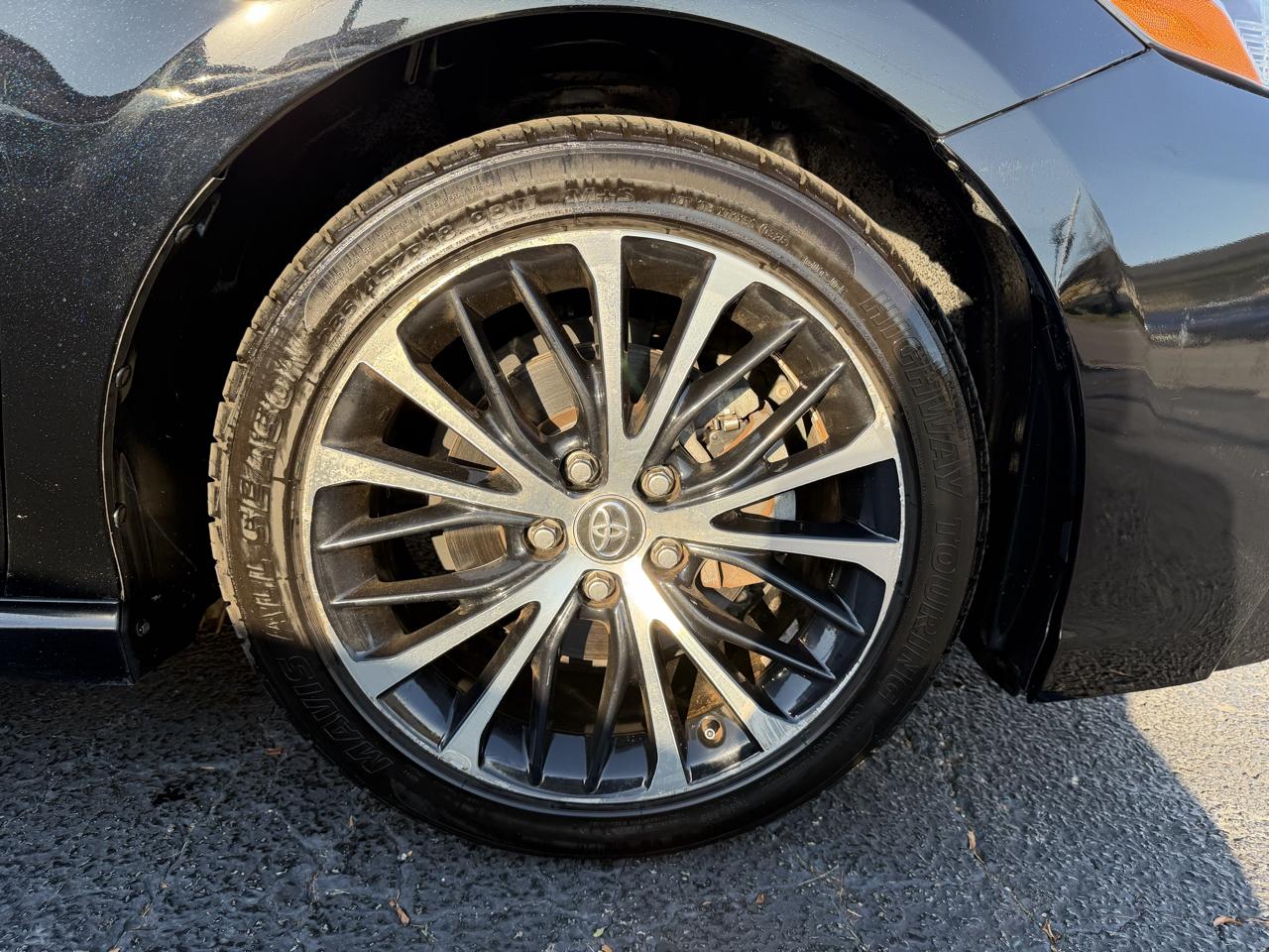 Toyota Camry XLE Auto (Natl) 2018