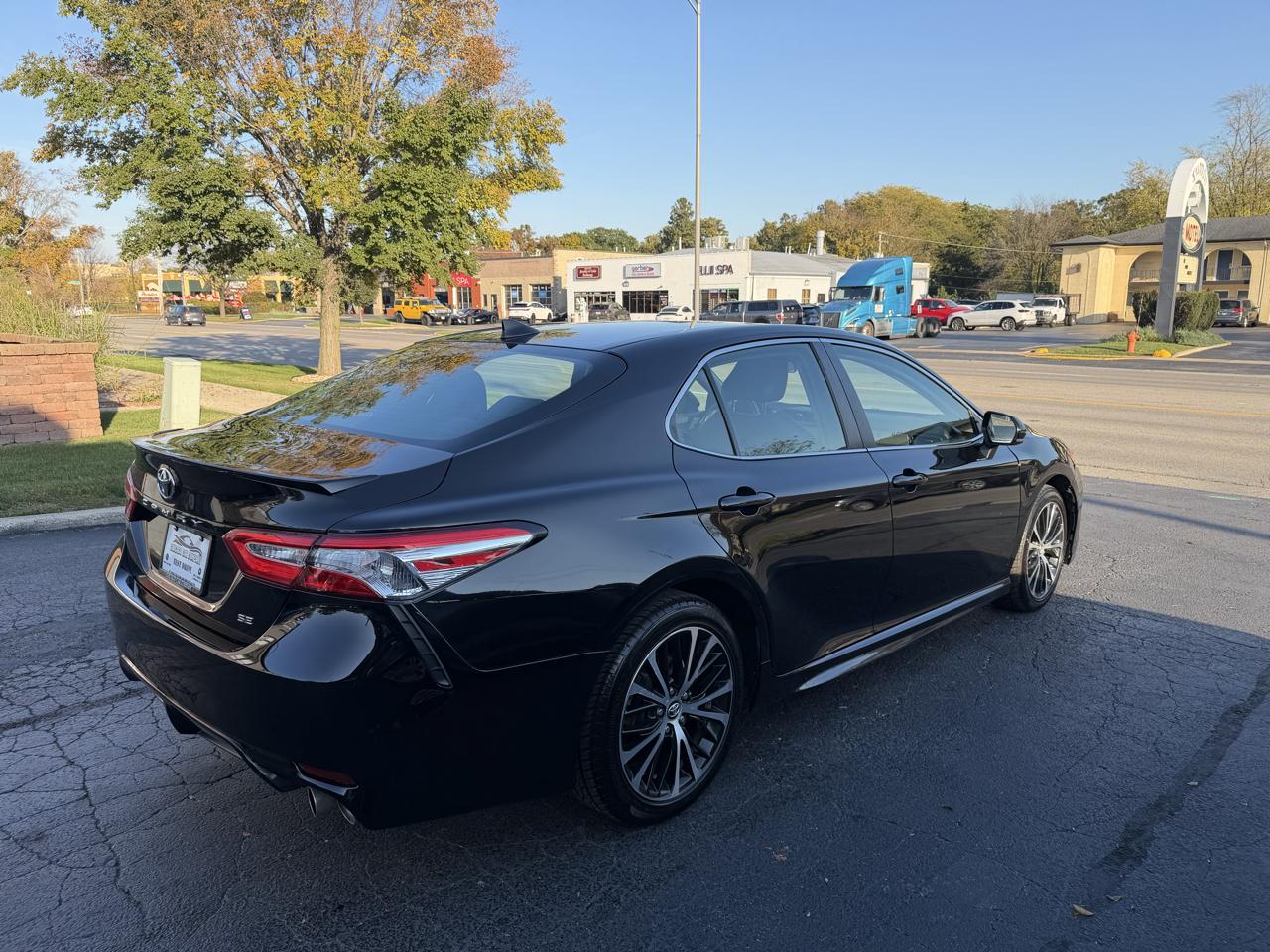 Toyota Camry XLE Auto (Natl) 2018