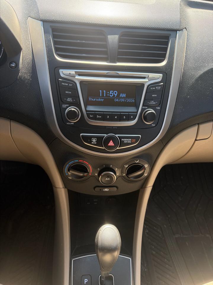 Hyundai Accent SE 4-Door 6A 2017