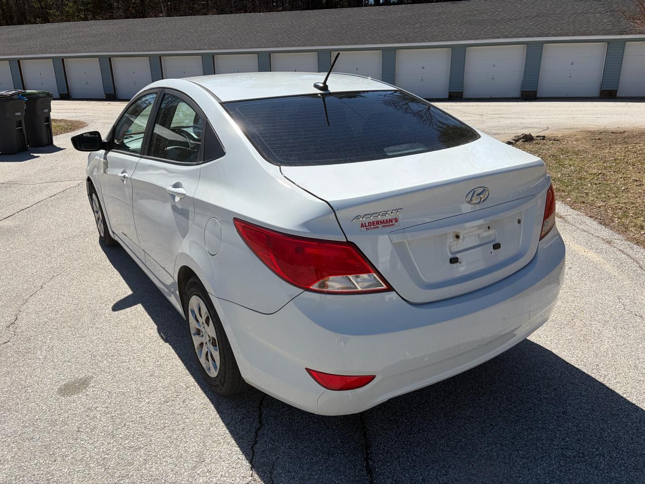 Hyundai Accent SE 4-Door 6A 2017