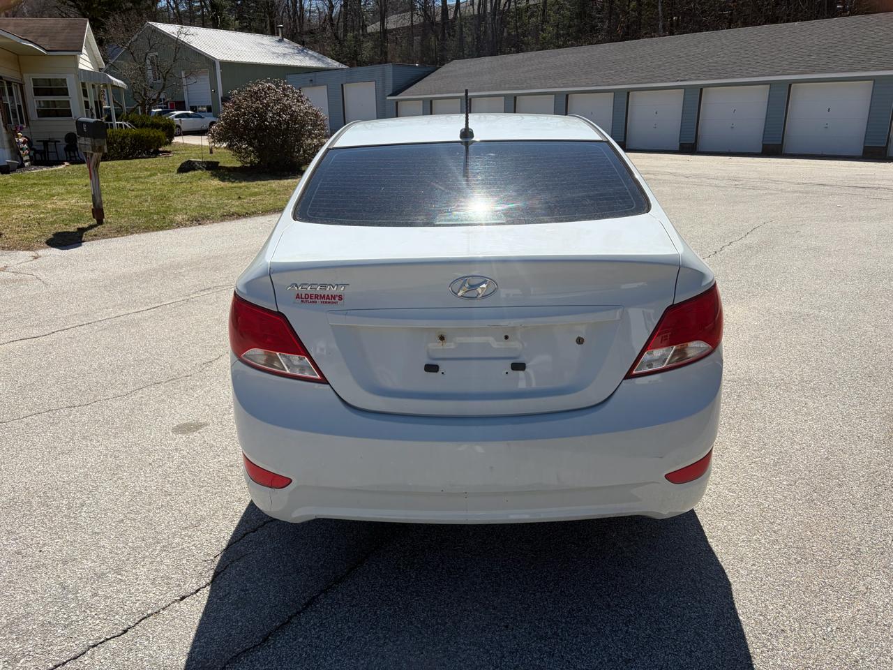Hyundai Accent SE 4-Door 6A 2017