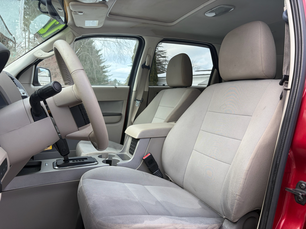 Ford Escape XLT FWD 2012