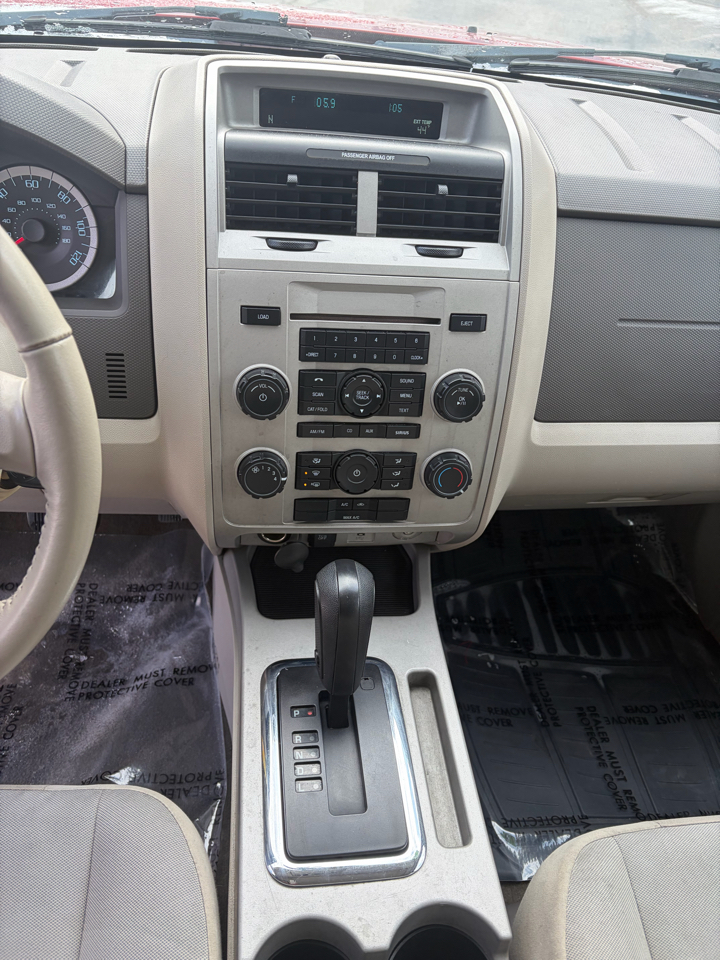 Ford Escape XLT FWD 2012