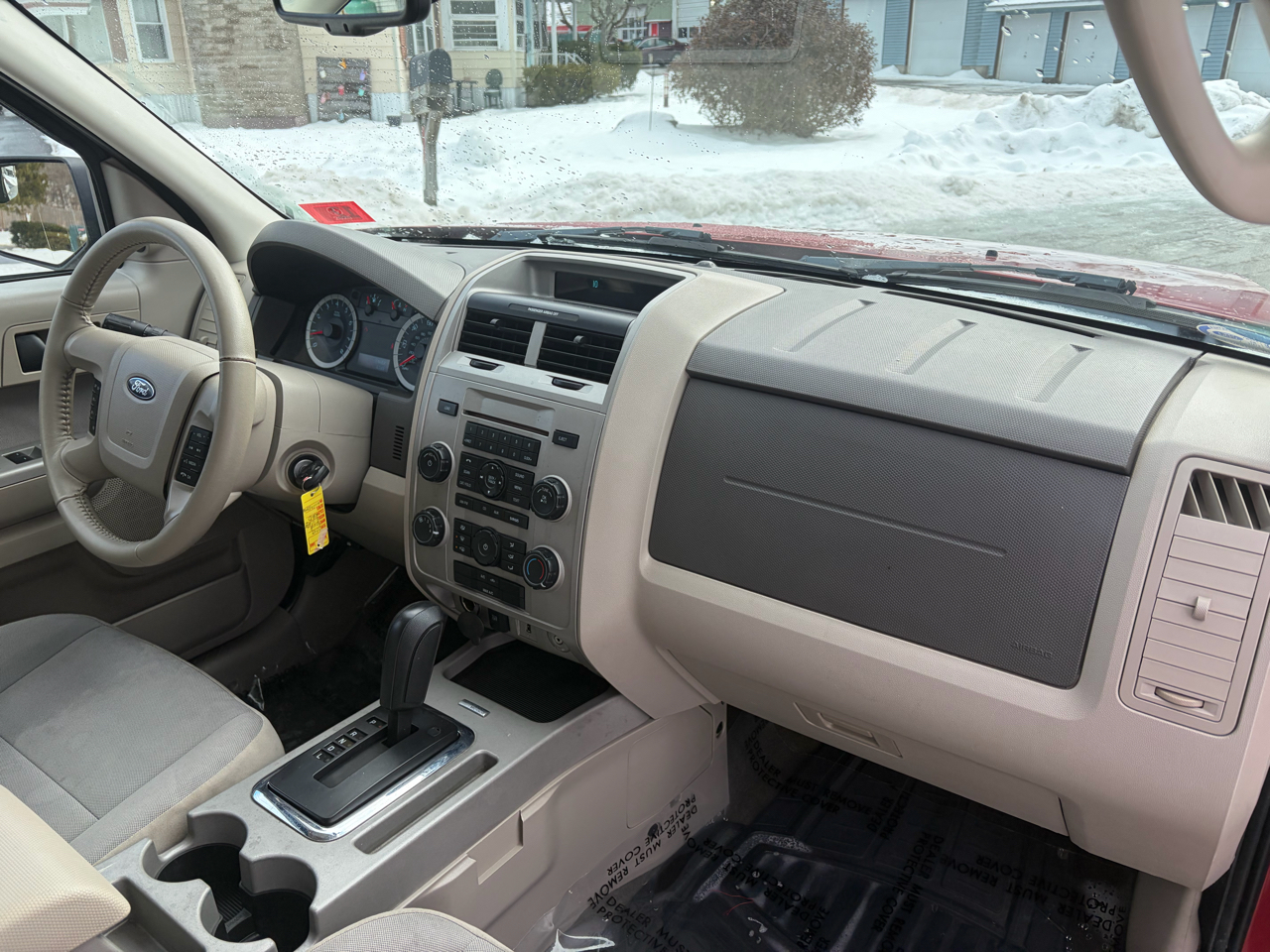 Ford Escape XLT FWD 2012