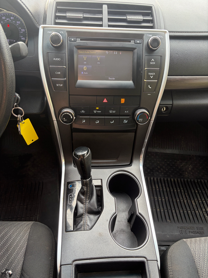 Toyota Camry SE 2017