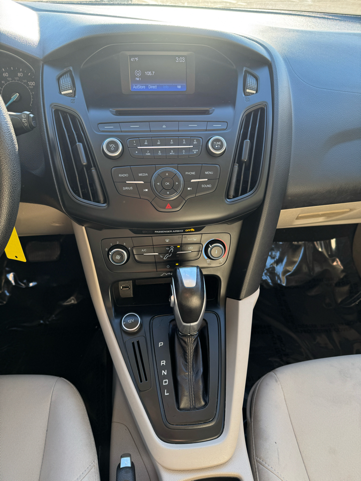 Ford Focus SE Hatch 2015