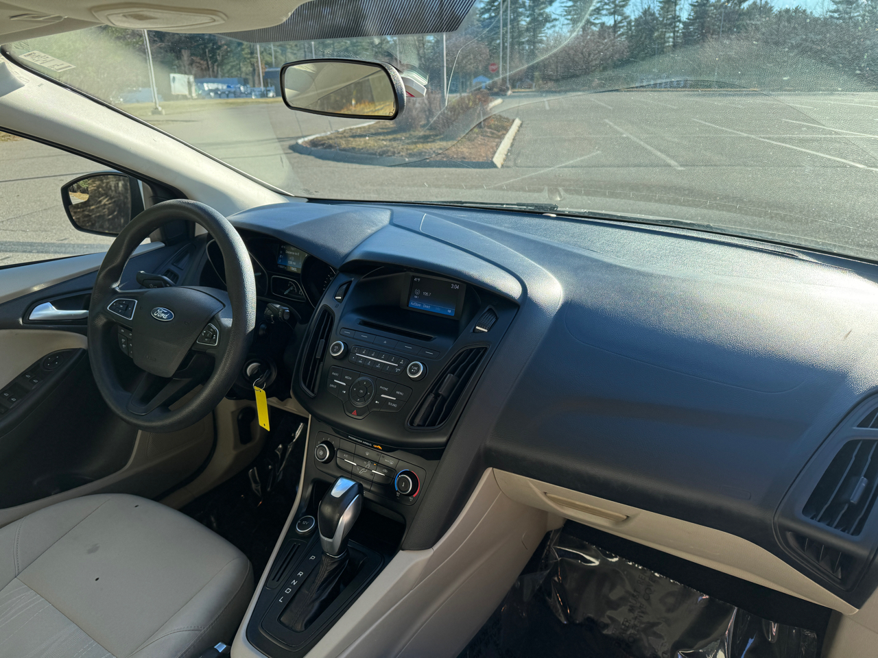 Ford Focus SE Hatch 2015