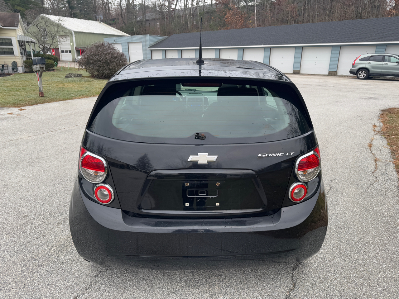 Chevrolet Sonic 2LT 5-Door 2012