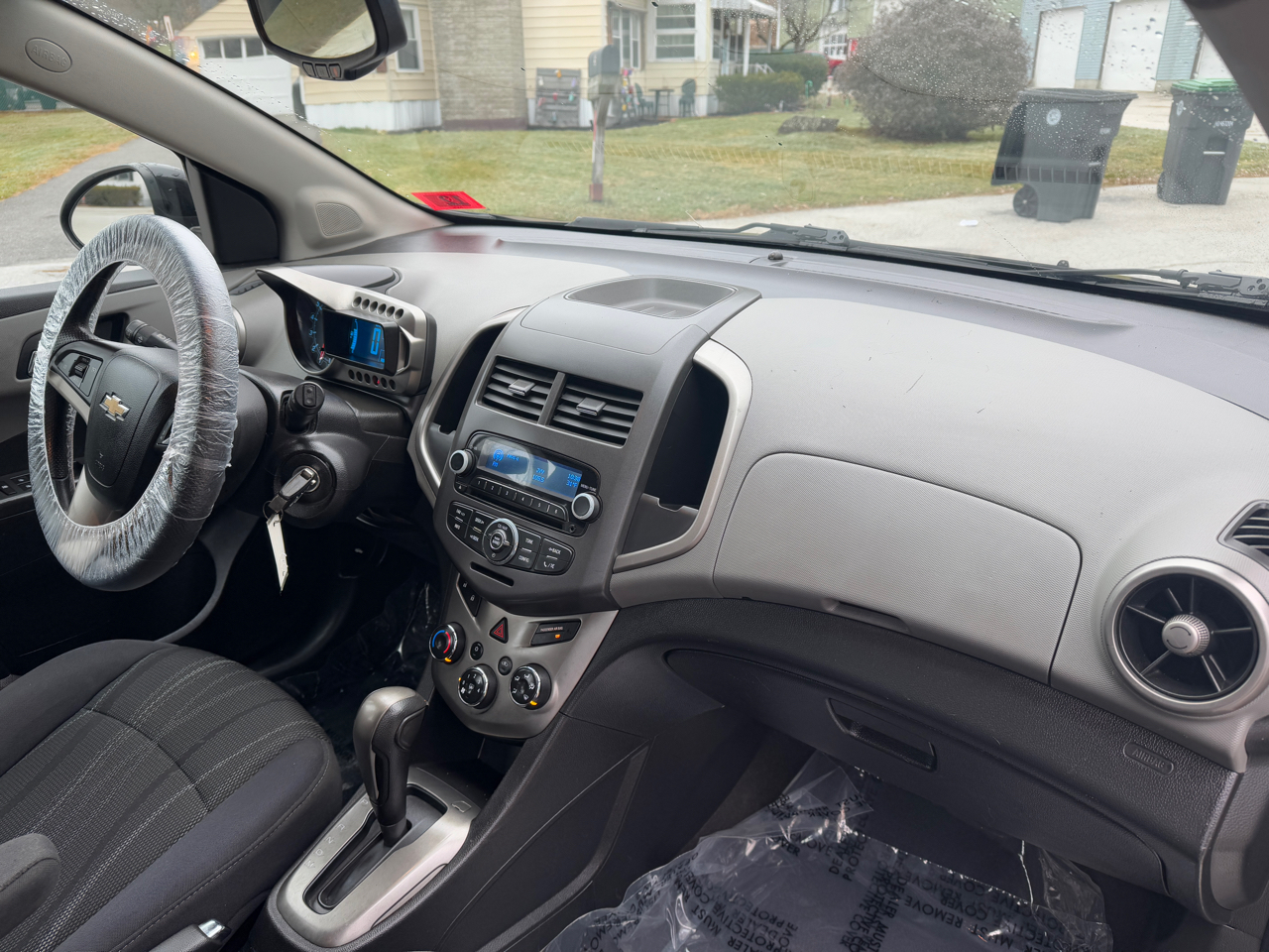 Chevrolet Sonic 2LT 5-Door 2012