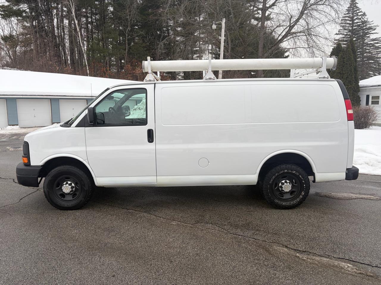 Chevrolet Express 2500 Cargo 2011