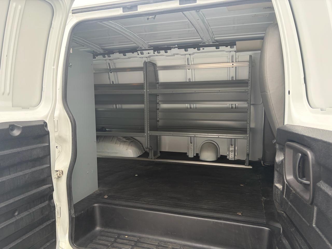 Chevrolet Express 2500 Cargo 2011